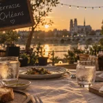 Restaurant terrasse Orléans vue Loire au golden hour
